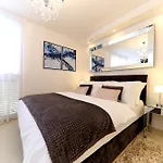 بيت ضيافة Kiko Luxury Living