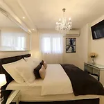 Kiko Luxury Living بيت ضيافة 4*