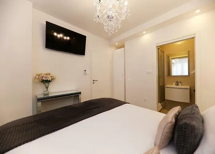 Kiko Luxury Living Gasthuis 4*