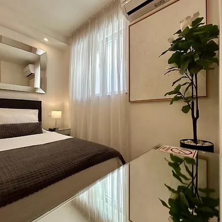 Kiko Luxury Living 4*