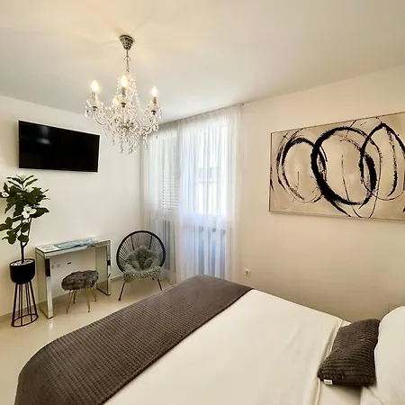 ゲストハウス Kiko Luxury Living 4*