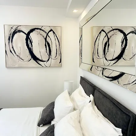 Kiko Luxury Living 4*